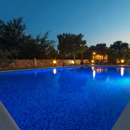 וילה Nana - Modern With A Pool Surrounded By Nature, Istria-pula